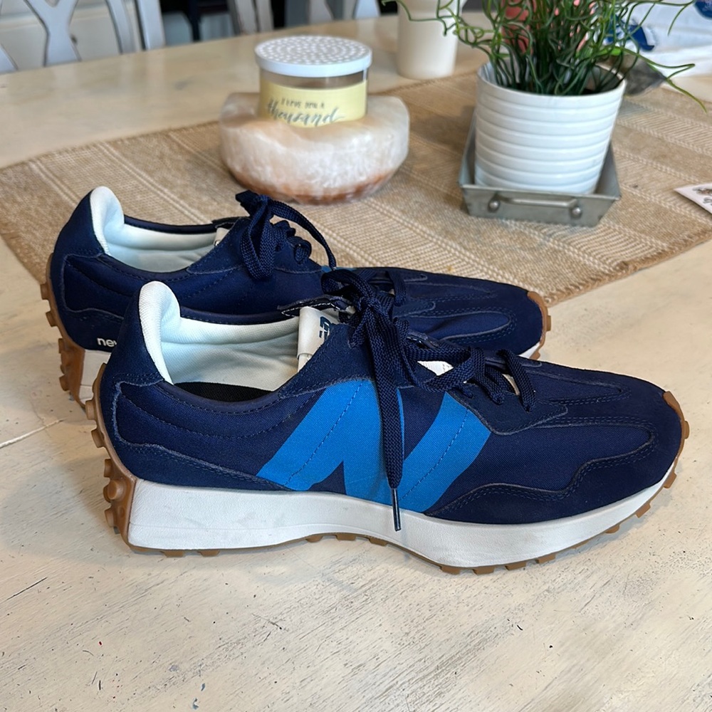 New Balance 327. Navy Blue. Sz 11 EUC